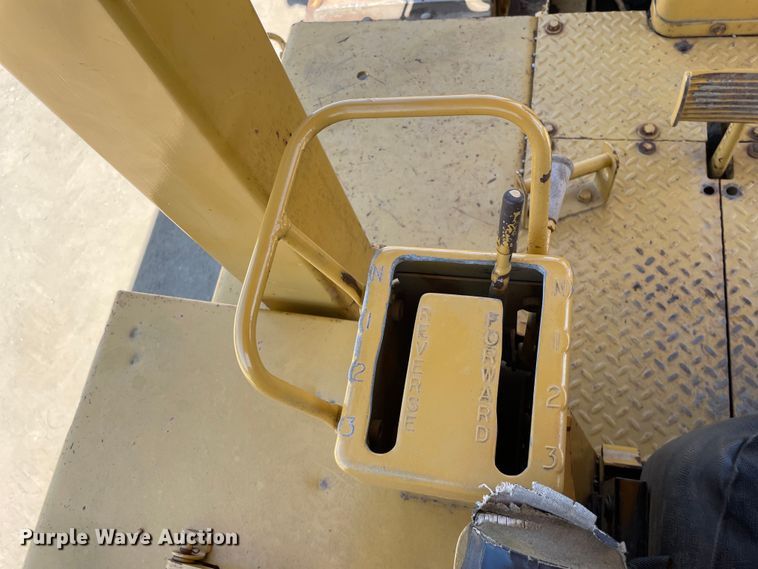 image for item DS5505 1972 Caterpillar  D8H dozer