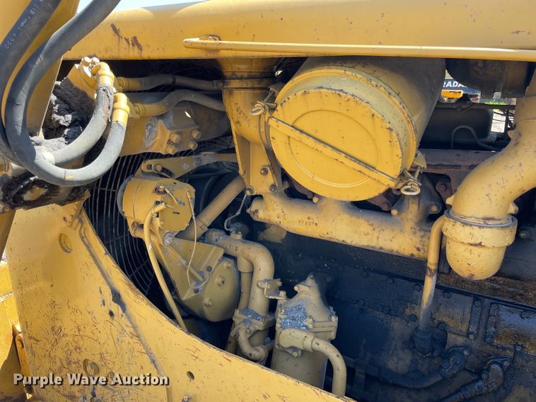 image for item DS5505 1972 Caterpillar  D8H dozer