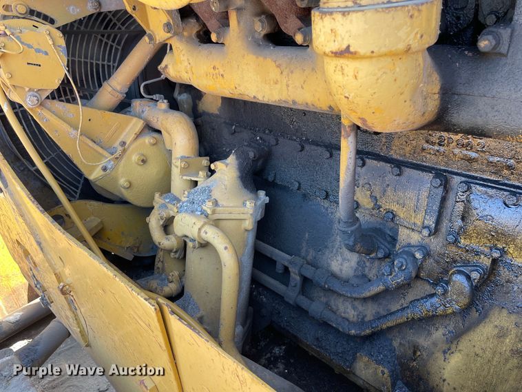 image for item DS5505 1972 Caterpillar  D8H dozer