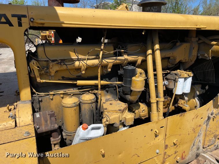 image for item DS5505 1972 Caterpillar  D8H dozer