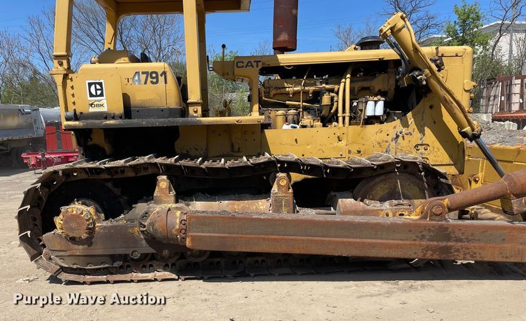 image for item DS5505 1972 Caterpillar  D8H dozer