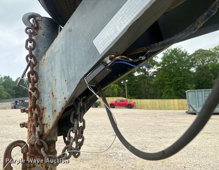 image for item DU3000 1998 Odom equipment trailer