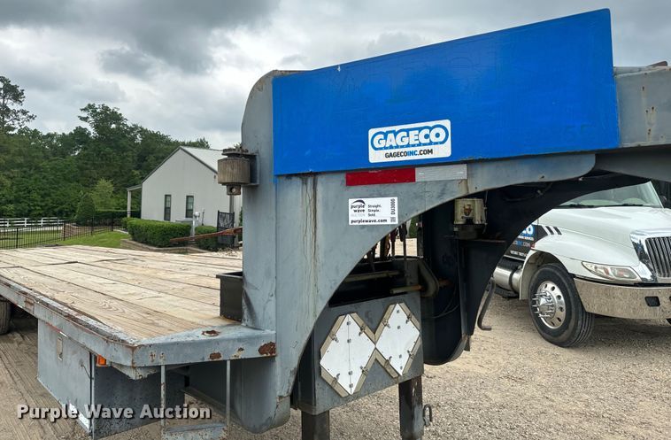 image for item DU3000 1998 Odom equipment trailer