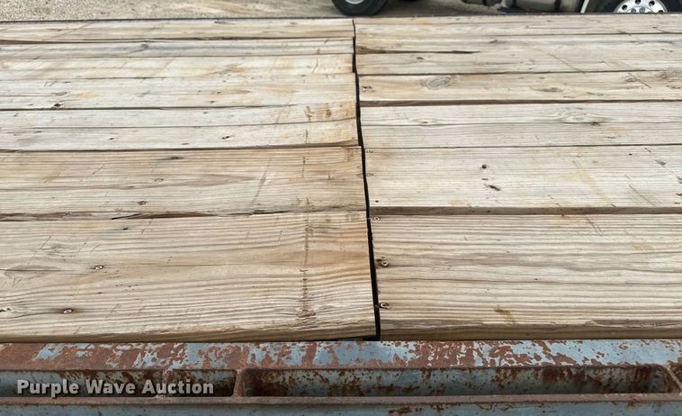 image for item DU3000 1998 Odom equipment trailer