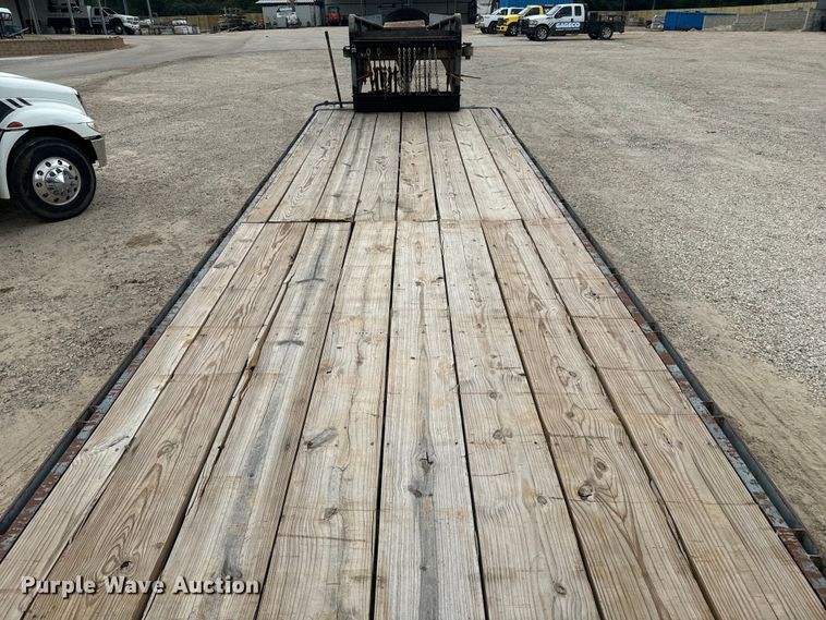 image for item DU3000 1998 Odom equipment trailer