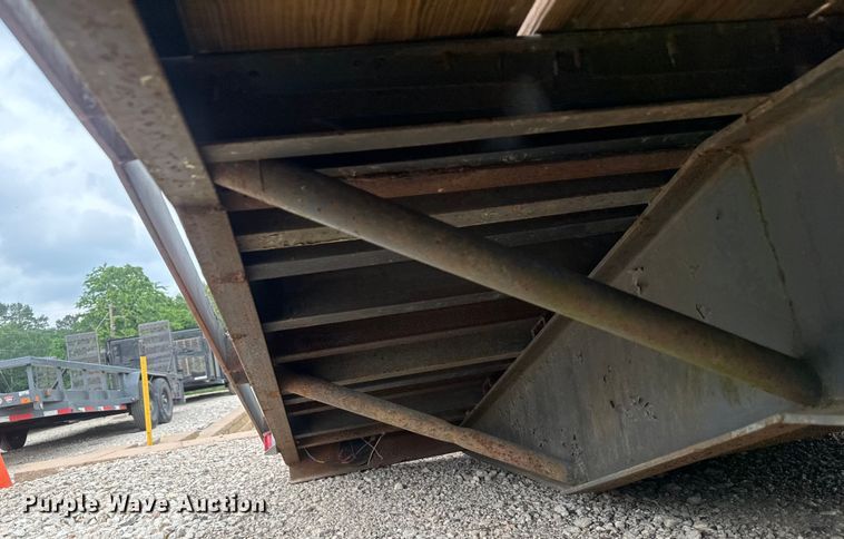 image for item DU3000 1998 Odom equipment trailer