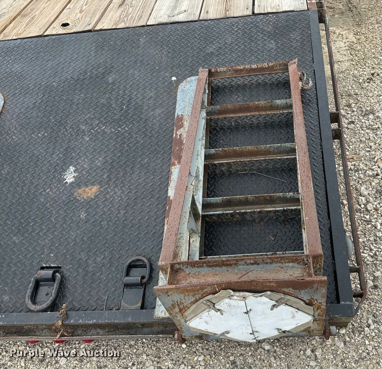 image for item DU3000 1998 Odom equipment trailer