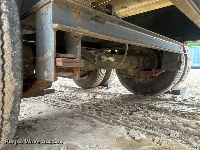 image for item DU3000 1998 Odom equipment trailer