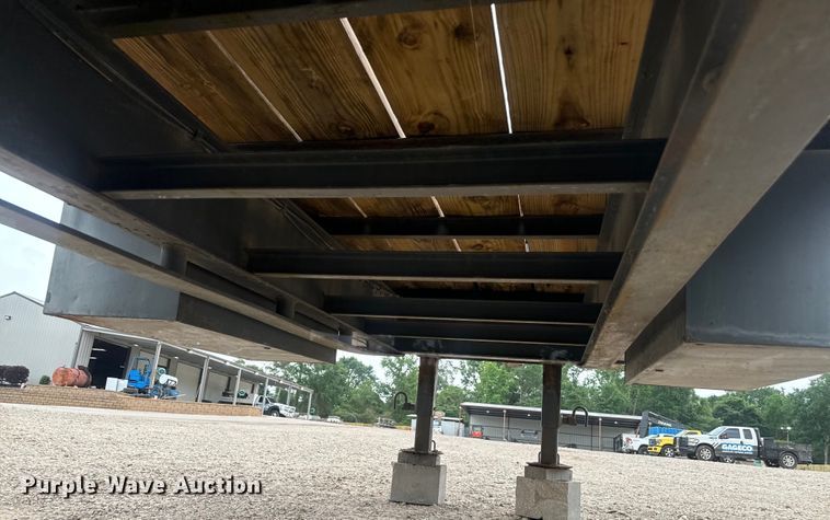 image for item DU3000 1998 Odom equipment trailer