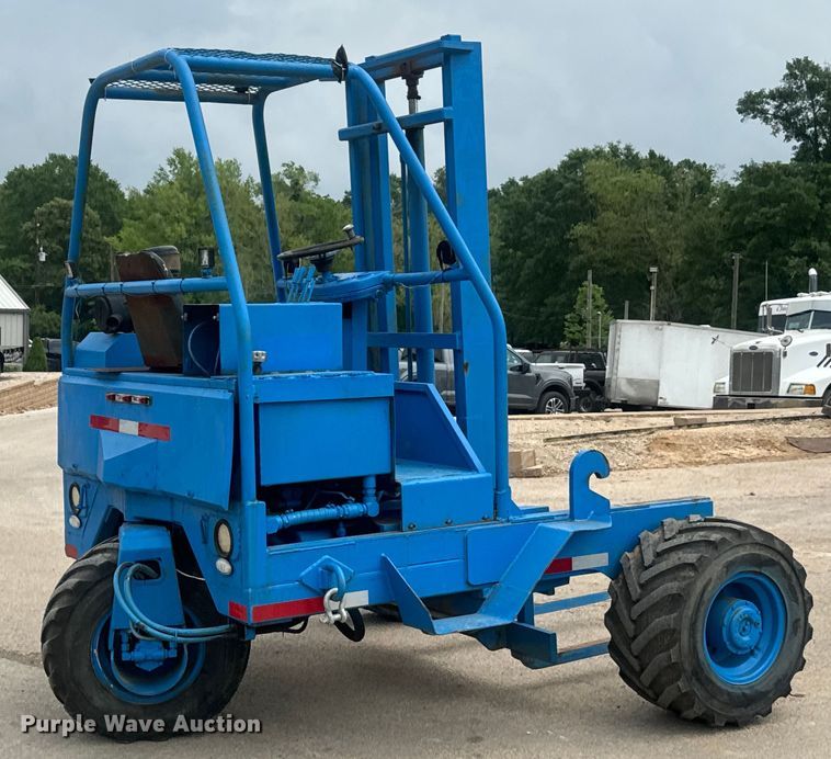 image for item DU3001 1999 Chrisman RT5000 Navigator forklift