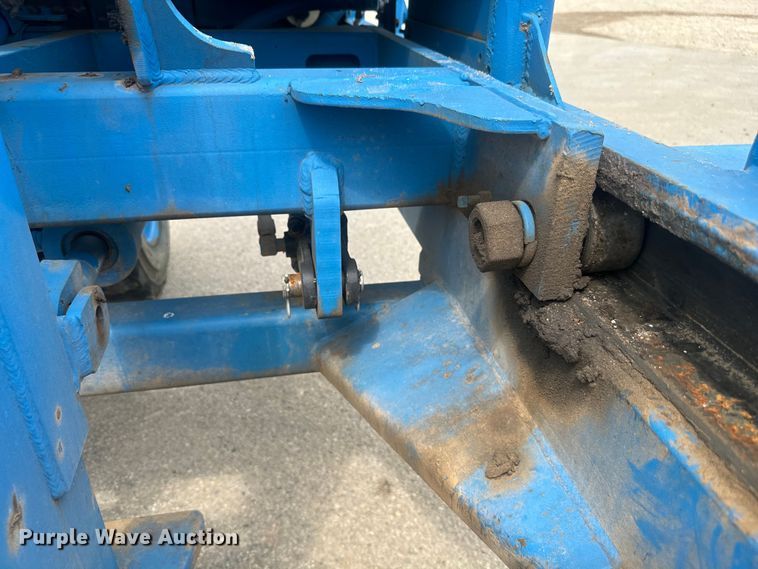 image for item DU3001 1999 Chrisman RT5000 Navigator forklift