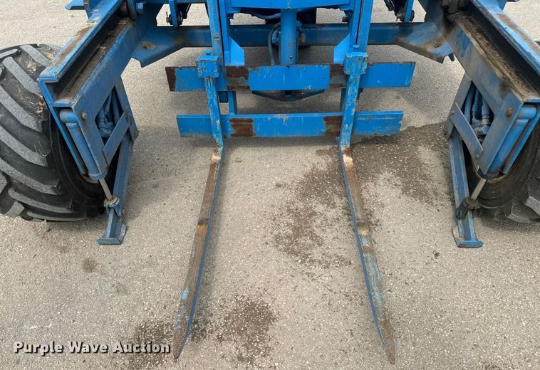 image for item DU3001 1999 Chrisman RT5000 Navigator forklift