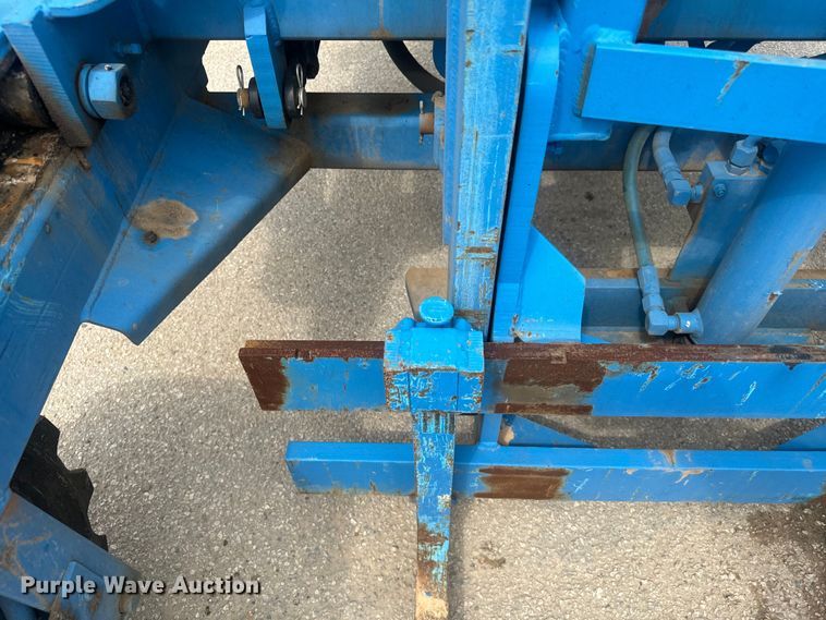 image for item DU3001 1999 Chrisman RT5000 Navigator forklift