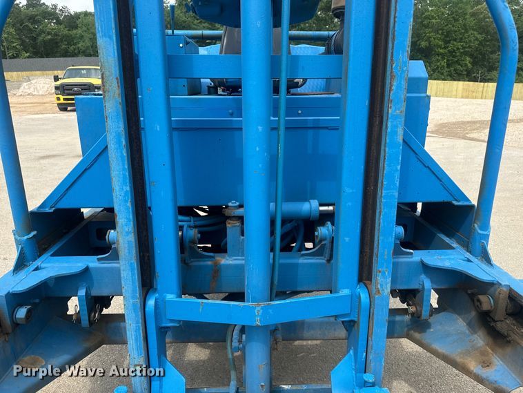 image for item DU3001 1999 Chrisman RT5000 Navigator forklift