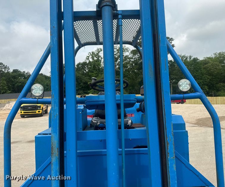 image for item DU3001 1999 Chrisman RT5000 Navigator forklift