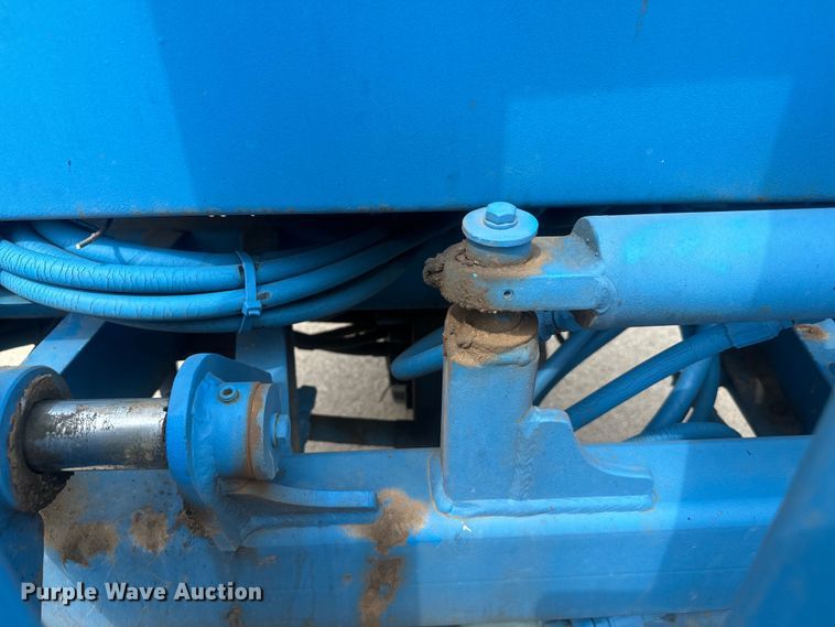 image for item DU3001 1999 Chrisman RT5000 Navigator forklift