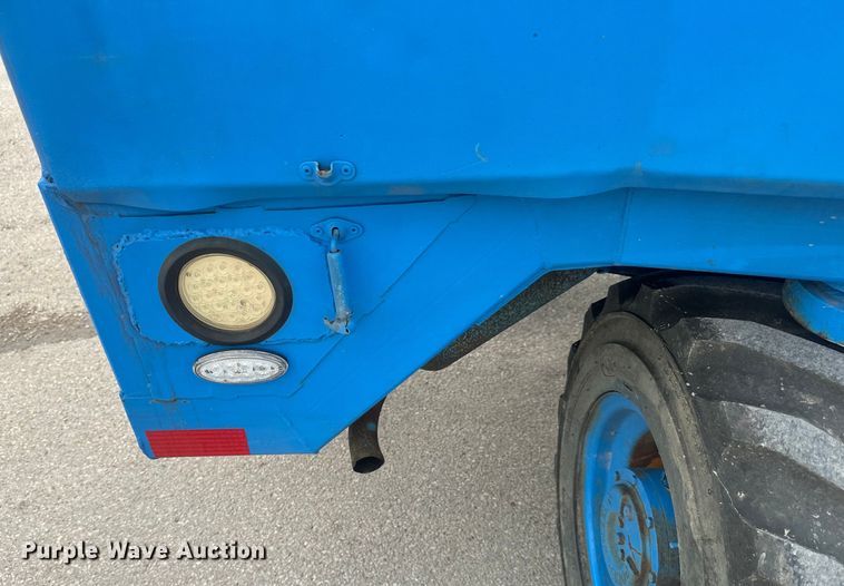 image for item DU3001 1999 Chrisman RT5000 Navigator forklift