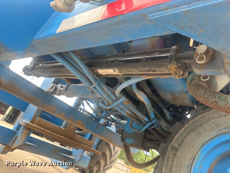 image for item DU3001 1999 Chrisman RT5000 Navigator forklift