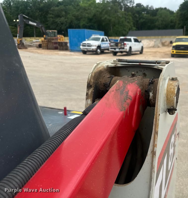 image for item DU3002 2018 Takeuchi TL8 tracked skid steer loader