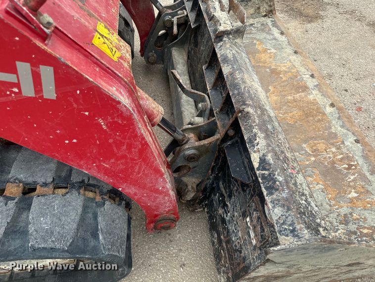 image for item DU3002 2018 Takeuchi TL8 tracked skid steer loader