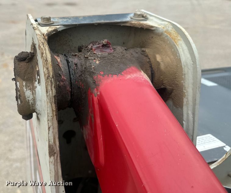 image for item DU3002 2018 Takeuchi TL8 tracked skid steer loader