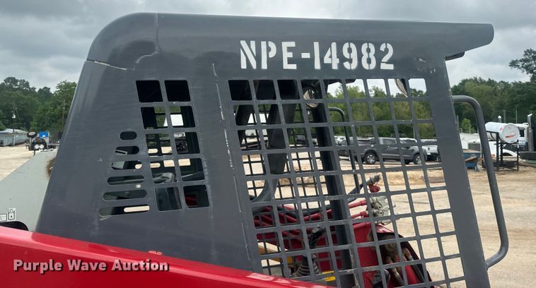 image for item DU3002 2018 Takeuchi TL8 tracked skid steer loader