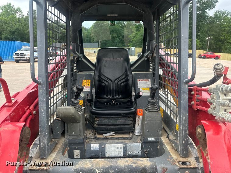 image for item DU3002 2018 Takeuchi TL8 tracked skid steer loader