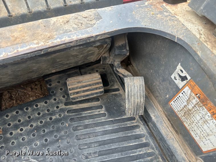 image for item DU3002 2018 Takeuchi TL8 tracked skid steer loader