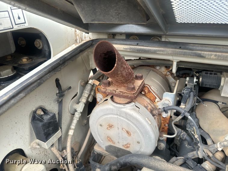 image for item DU3002 2018 Takeuchi TL8 tracked skid steer loader