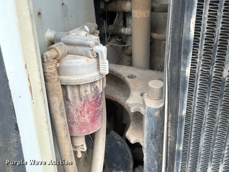 image for item DU3002 2018 Takeuchi TL8 tracked skid steer loader