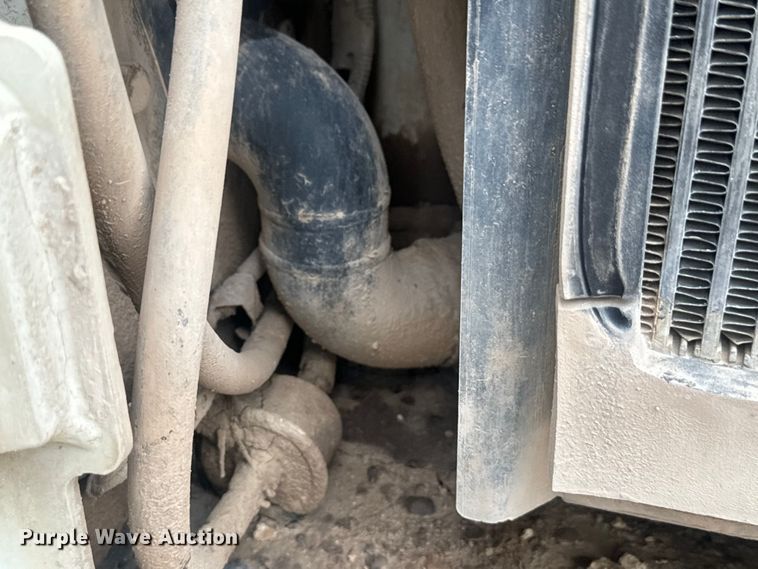 image for item DU3002 2018 Takeuchi TL8 tracked skid steer loader