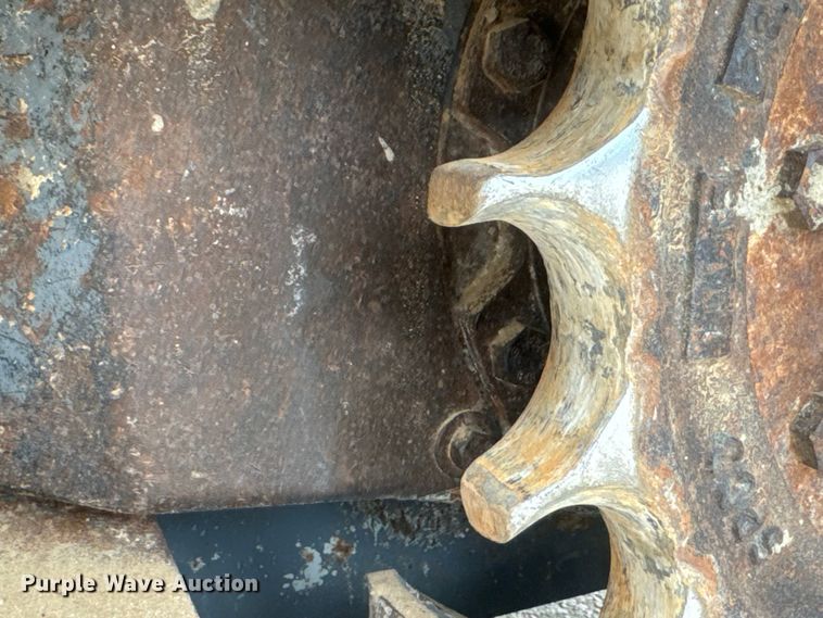 image for item DU3002 2018 Takeuchi TL8 tracked skid steer loader