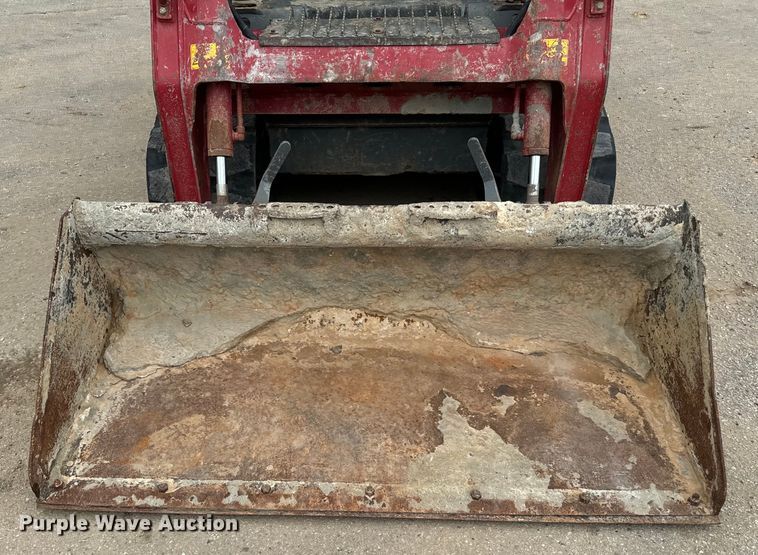 image for item DU3003 2019 Takeuchi TL8 tracked skid steer loader