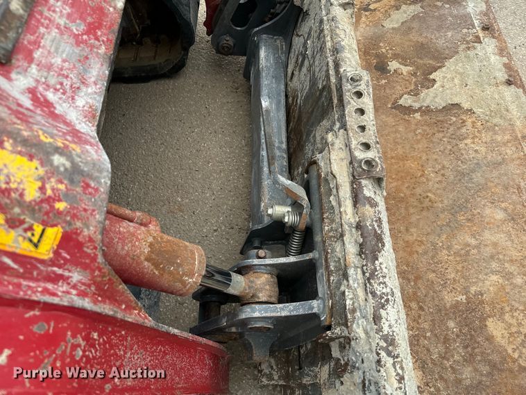 image for item DU3003 2019 Takeuchi TL8 tracked skid steer loader