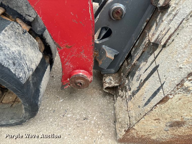 image for item DU3003 2019 Takeuchi TL8 tracked skid steer loader