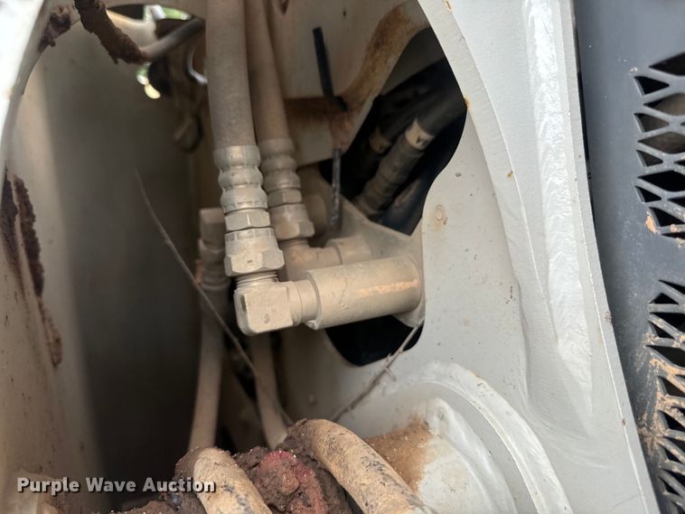 image for item DU3003 2019 Takeuchi TL8 tracked skid steer loader