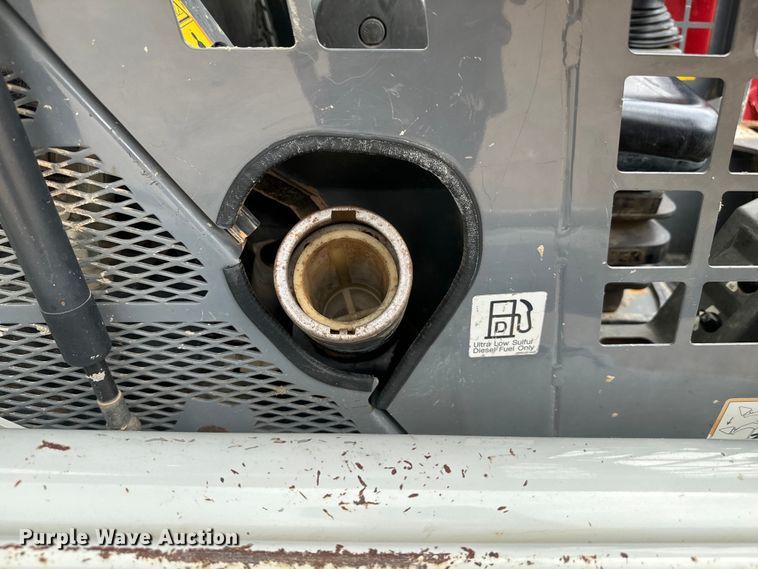 image for item DU3003 2019 Takeuchi TL8 tracked skid steer loader