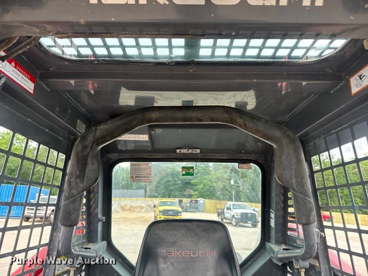 image for item DU3003 2019 Takeuchi TL8 tracked skid steer loader