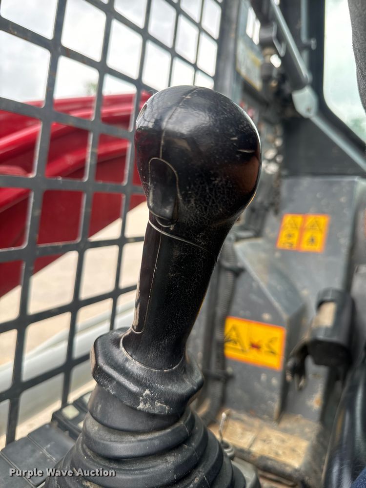 image for item DU3003 2019 Takeuchi TL8 tracked skid steer loader