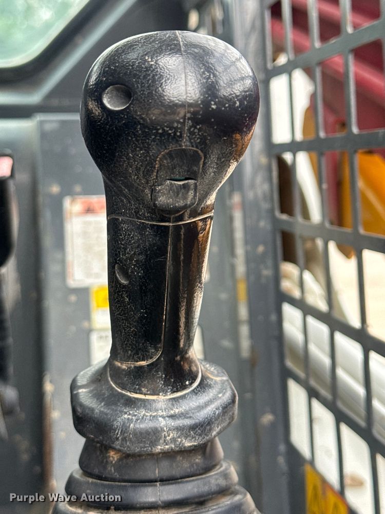 image for item DU3003 2019 Takeuchi TL8 tracked skid steer loader