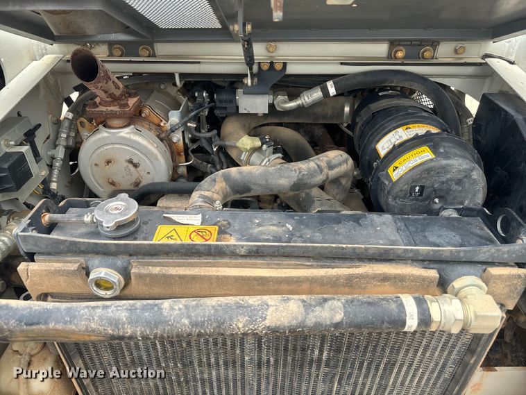 image for item DU3003 2019 Takeuchi TL8 tracked skid steer loader