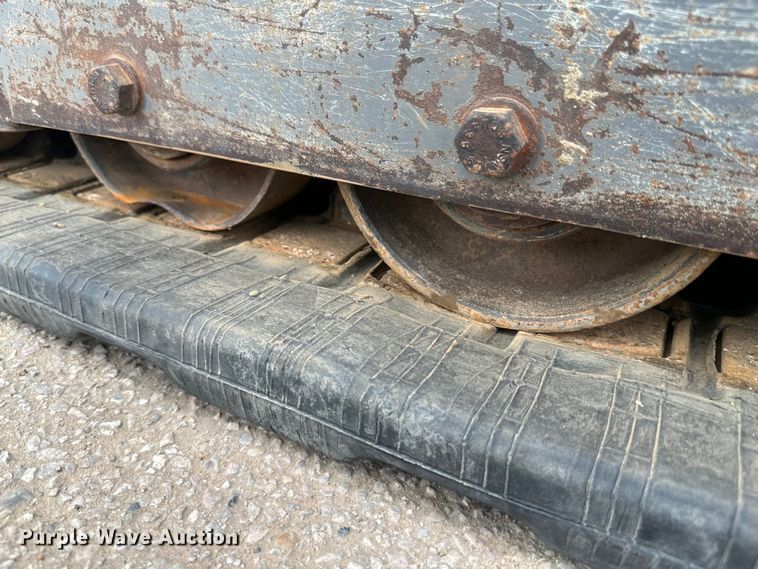 image for item DU3003 2019 Takeuchi TL8 tracked skid steer loader