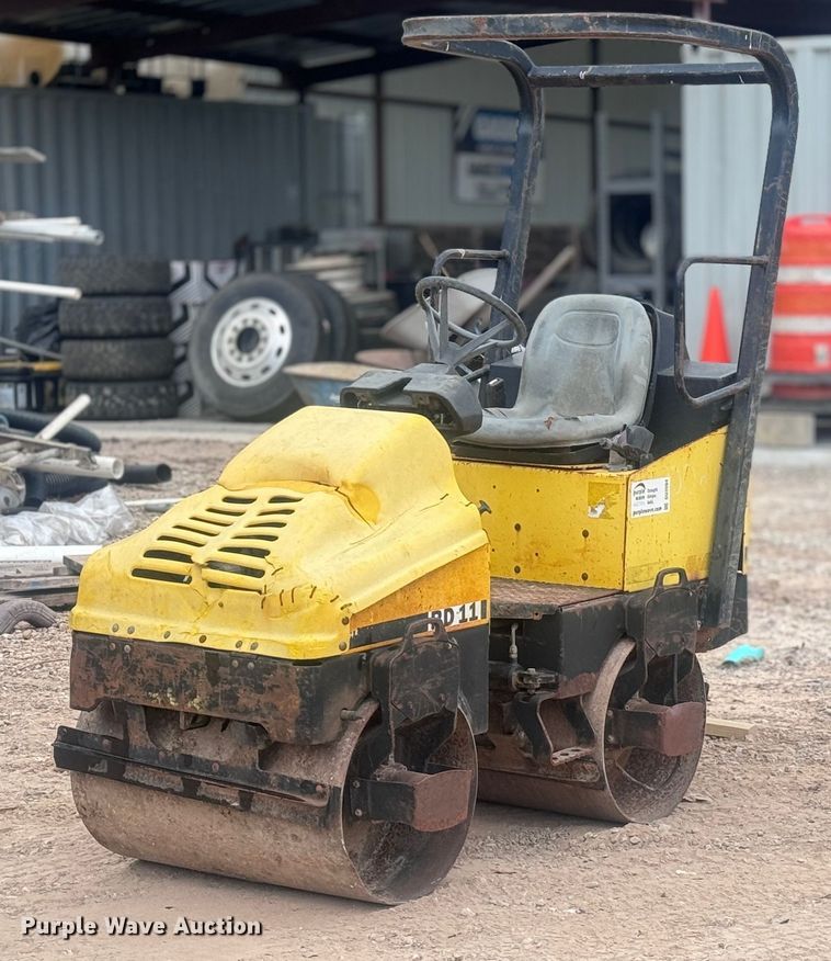 image for item DU3004 2006 Wacker RD11A double drum vibratory roller