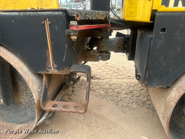 image for item DU3004 2006 Wacker RD11A double drum vibratory roller