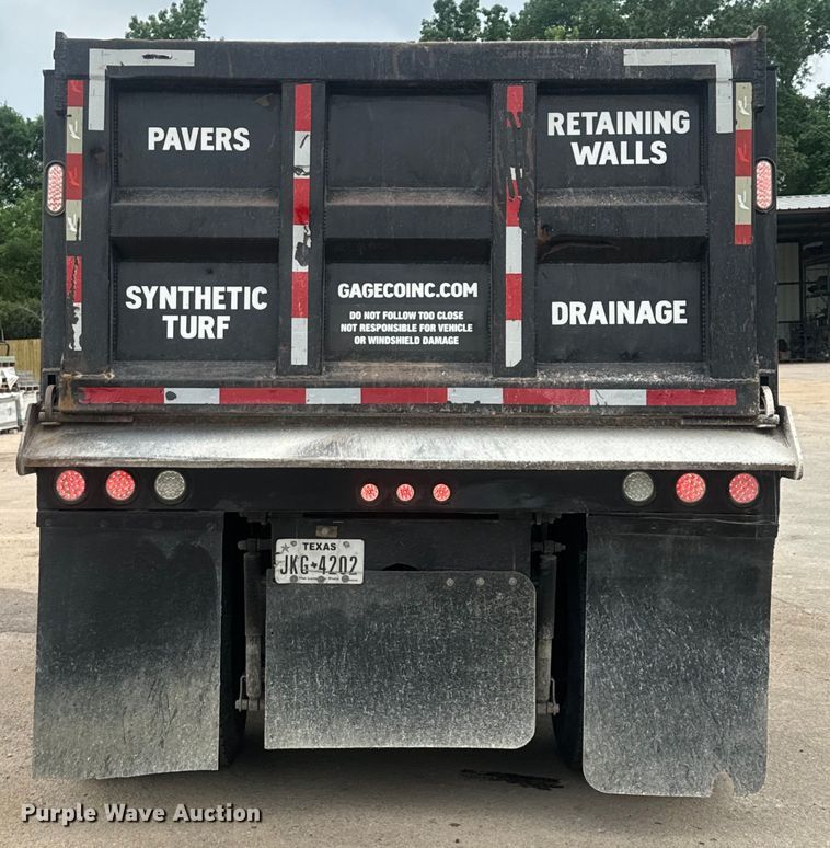 image for item DU3005 2004 Mack CX613 dump truck