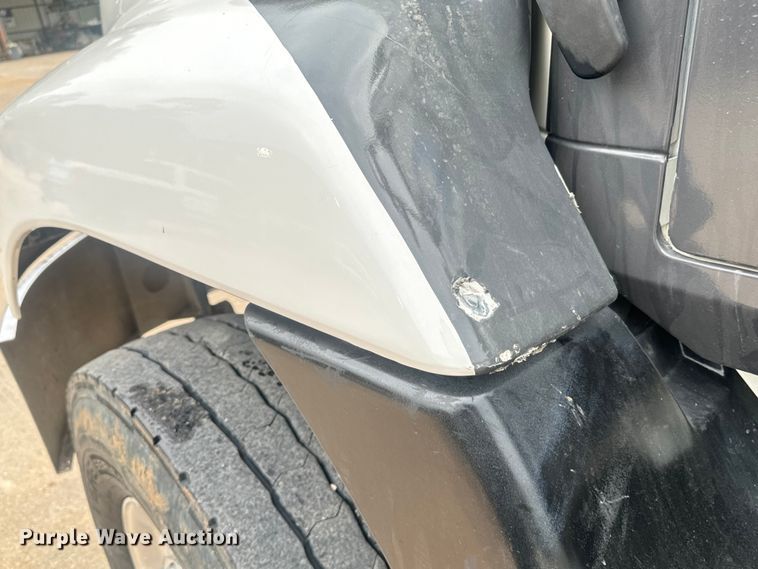 image for item DU3005 2004 Mack CX613 dump truck