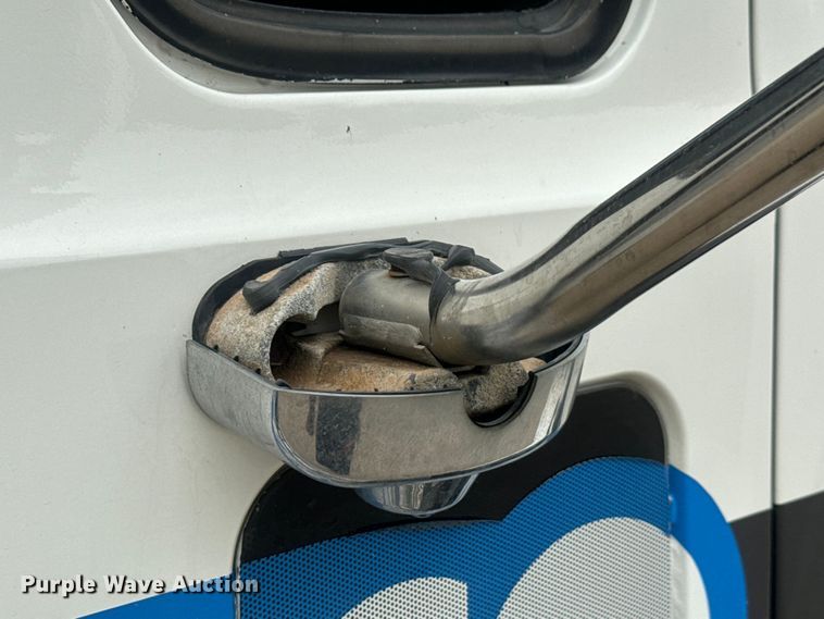 image for item DU3005 2004 Mack CX613 dump truck