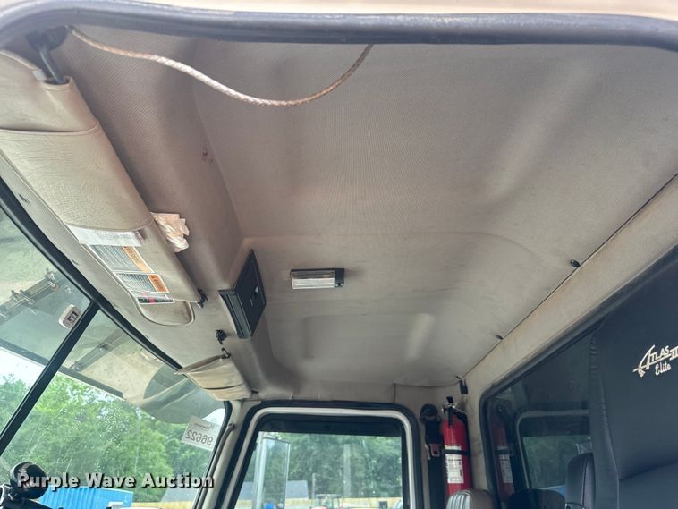 image for item DU3005 2004 Mack CX613 dump truck