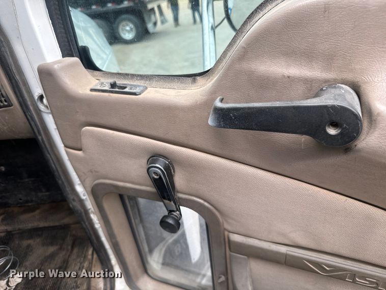 image for item DU3005 2004 Mack CX613 dump truck