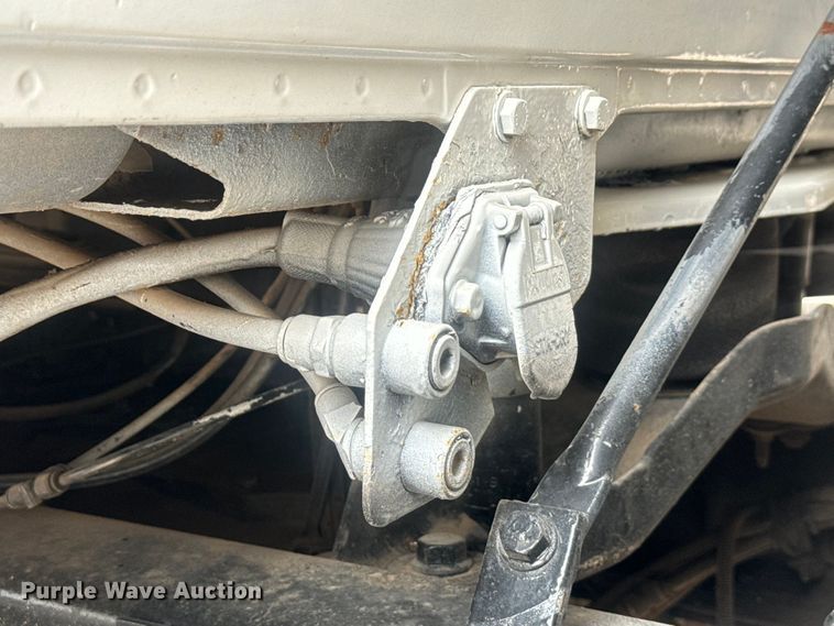 image for item DU3005 2004 Mack CX613 dump truck